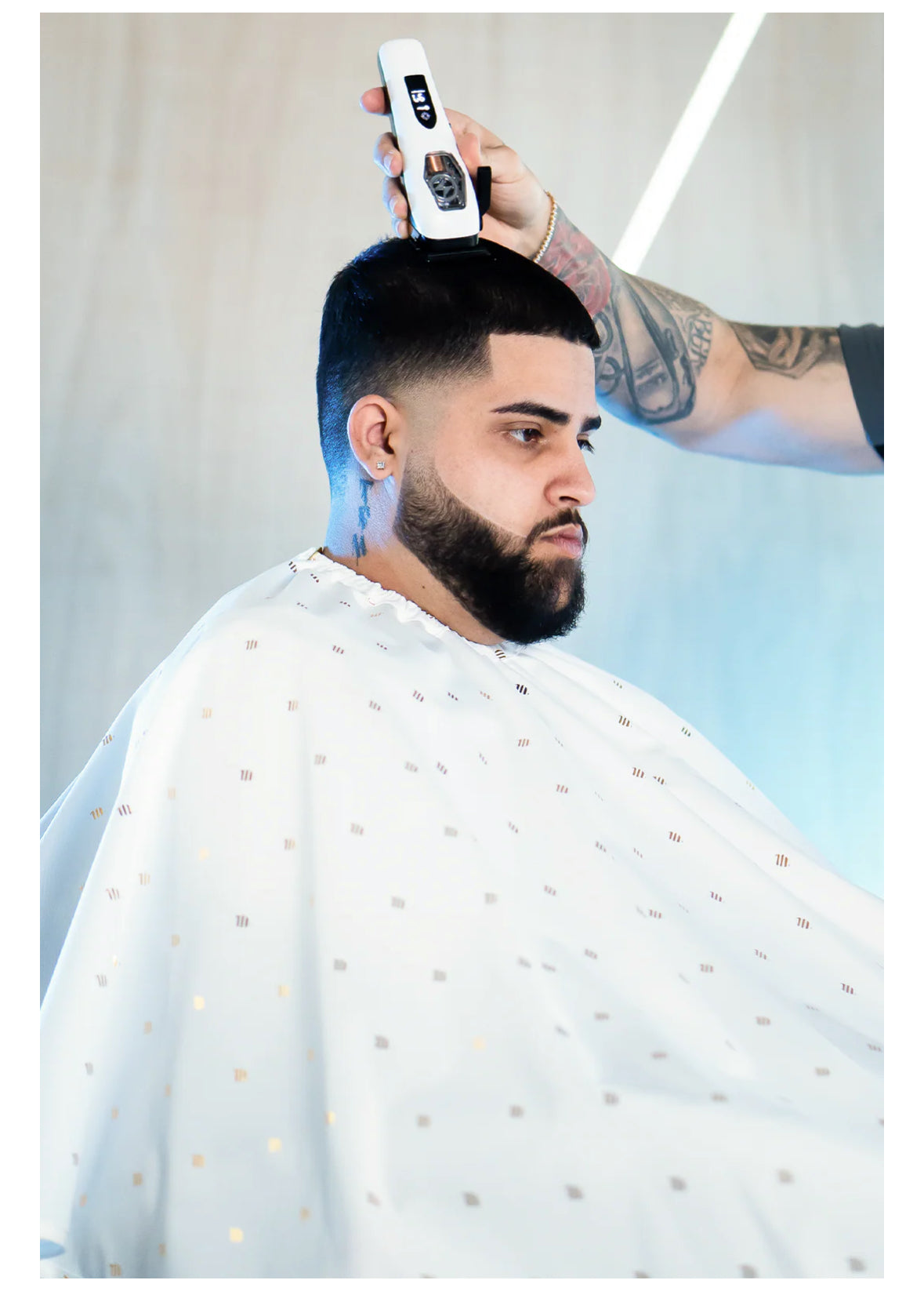 THE BARBER CAPE - 24K GOLD COLLECTION